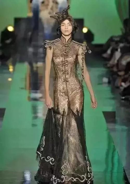  『分享』你喜欢旗袍吗？喜欢做衣服吗？旗袍纸样设计分享