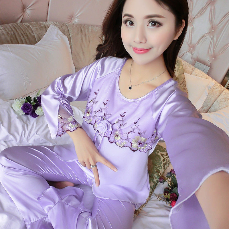 女人洗完澡千万别穿裤子,学学下图的女人,性感抚媚迷死人