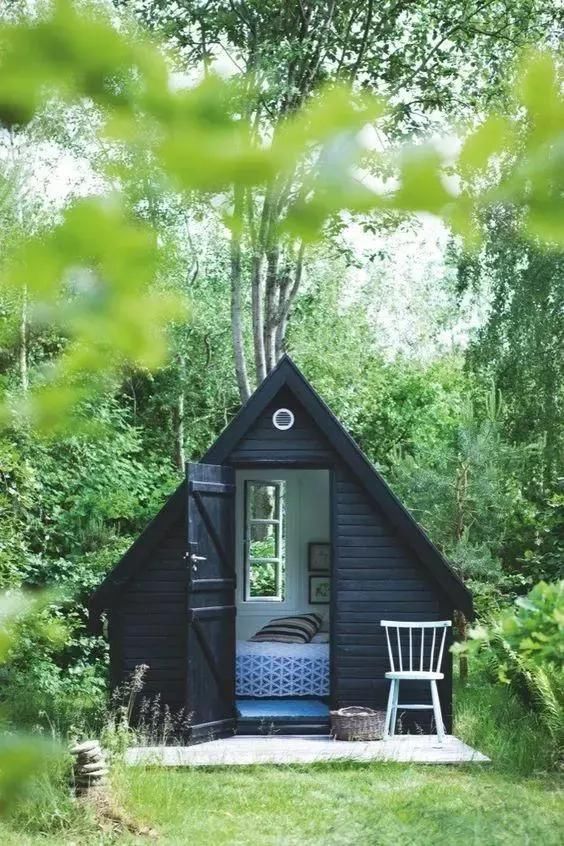 城市待不下去了，回乡村吧，建个院子安静生活