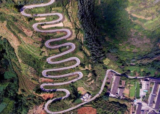 世界上最弯的公路，7公里距离却有68个弯，原因只是为了省钱
