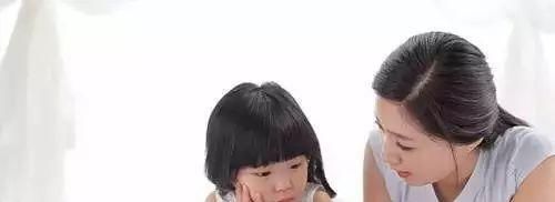  『好处』适时鼓励孩子“下厨房”好处多！3岁就可以摘菜洗豆
