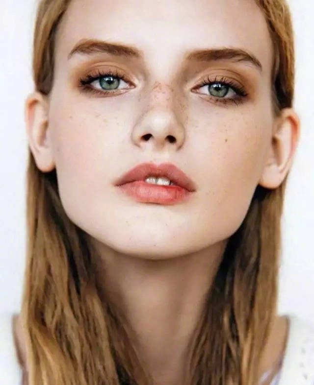 女人为什么要化妆？除了变美，化妆还有哪些好处？