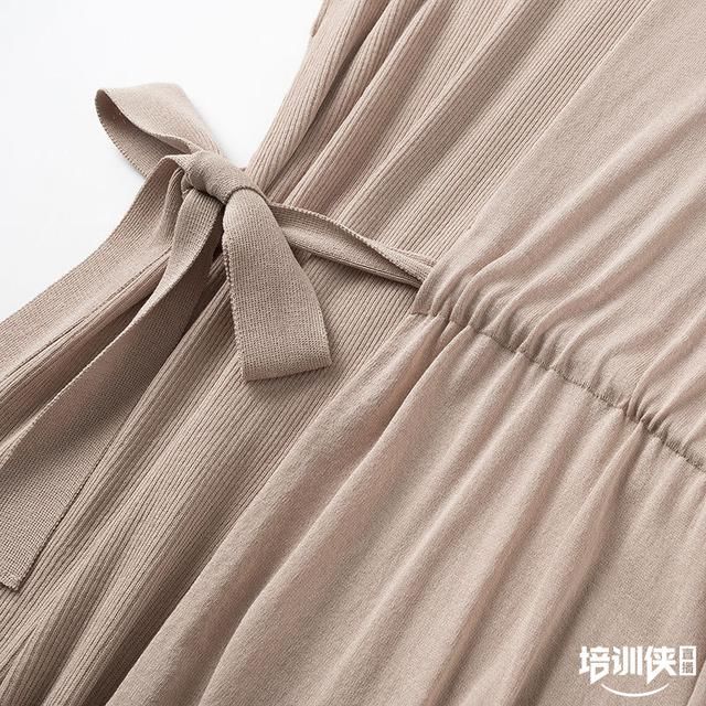 哇塞！从末见过这么美的连衣裙，夏天这么穿，显白显瘦美翻天