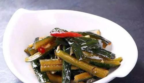  「保护肾脏健康」尿毒症，多数是“拖”出来的，身体出现5种症状，最好去做个尿检
