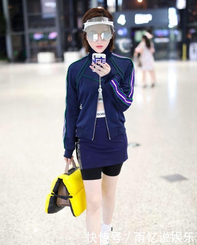 王丽坤衬衫比裙子长，景甜打底裤比裙子长，明星都这么会穿？