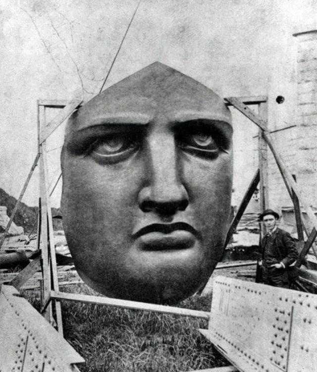 『自由』美国纽约自由女神像建造过程的老照片,历时十年,建筑奇迹