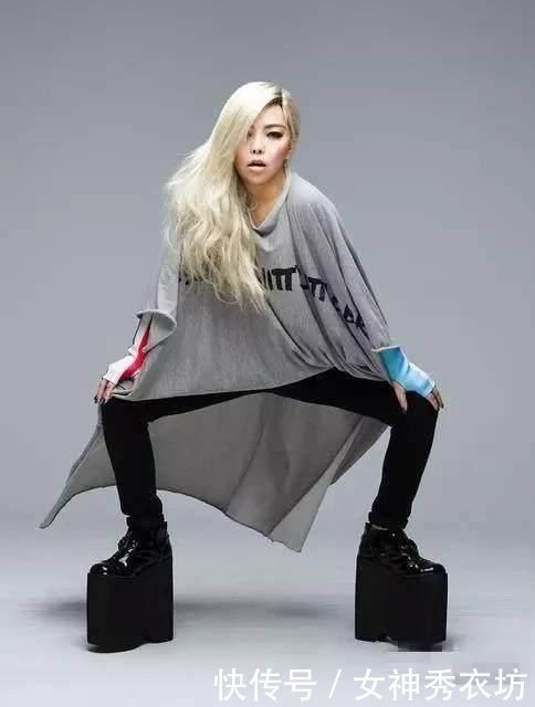 女星的那些奇葩高跟鞋,看着都难受,穿上真的是有勇气!