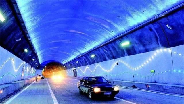  世界■中国最长的四个公路隧道，尤其是第一个，世界第二、亚洲