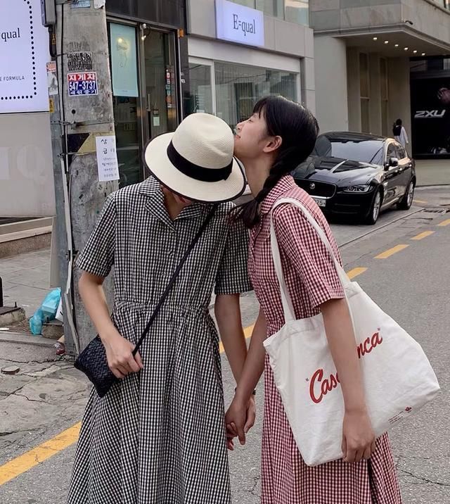 『白裙』具有初恋感的小白裙,格纹裙,显瘦又耐看,真美!