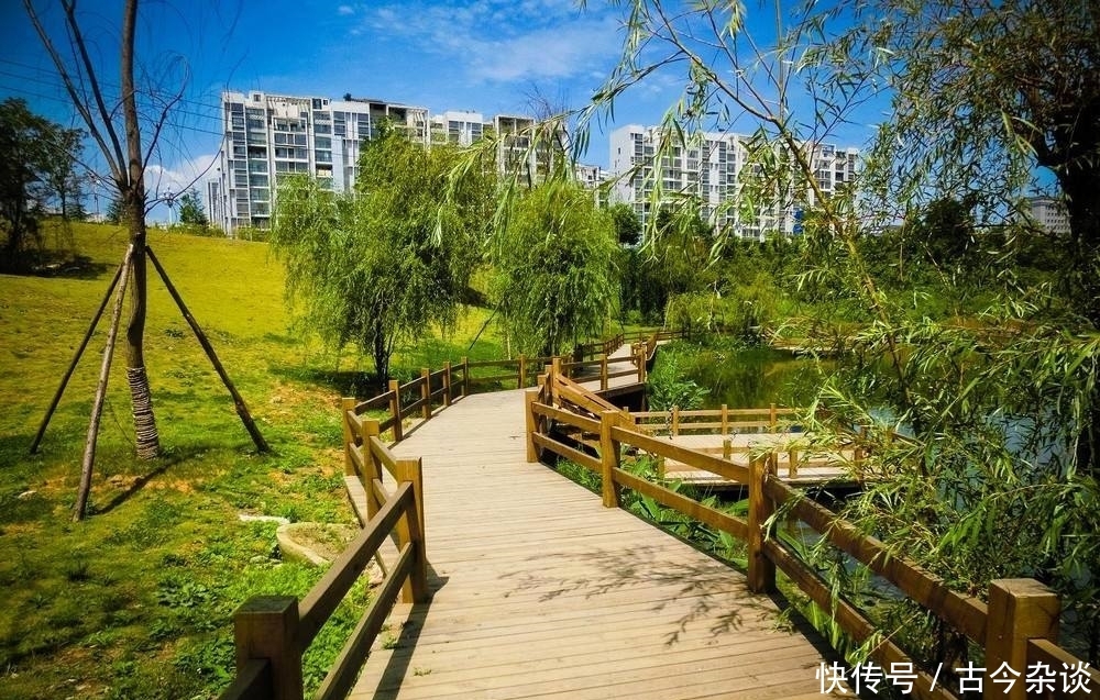 贵阳的“小”公园,是故宫的5倍大,造价12.55亿!