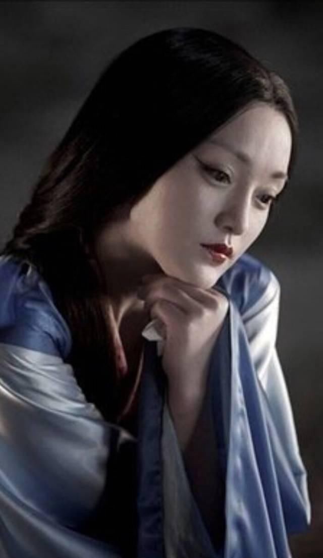  #猛然间#周迅：猛然间似乎想不起来她有什么代表作，那是她的代表作太多