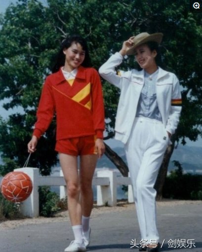 镜头记录下上世纪八十年代的纯天然中国女性