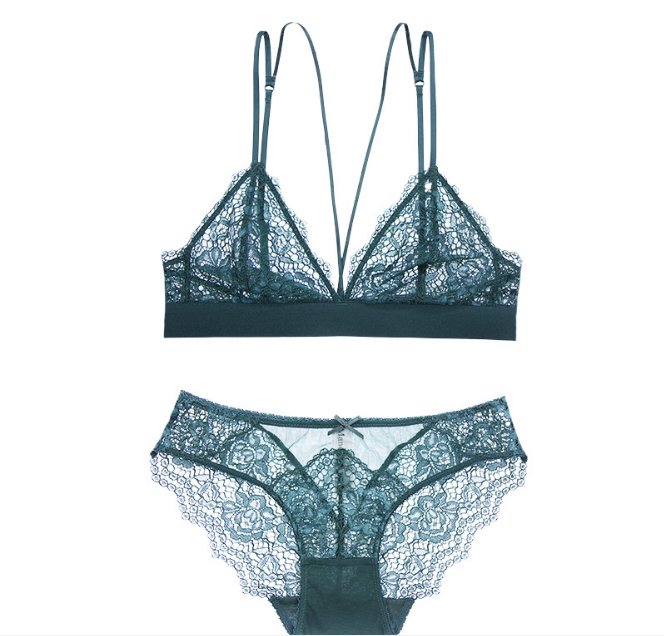 个性别致的蕾丝套装,打造女人的凹凸曲线