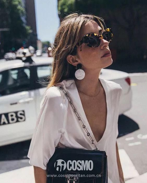 时髦办｜比choker更好搭的锁骨链，爱它