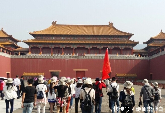 中国最“另类”的3大景区!个个都很“商业”,游客:不想再去