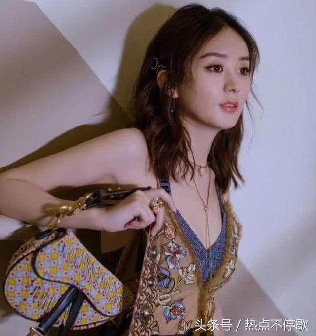 31岁赵丽颖剪了短发，再也不“土”了，贵妇风造型美极了！