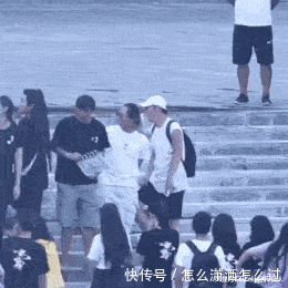 关于肖战王一博的