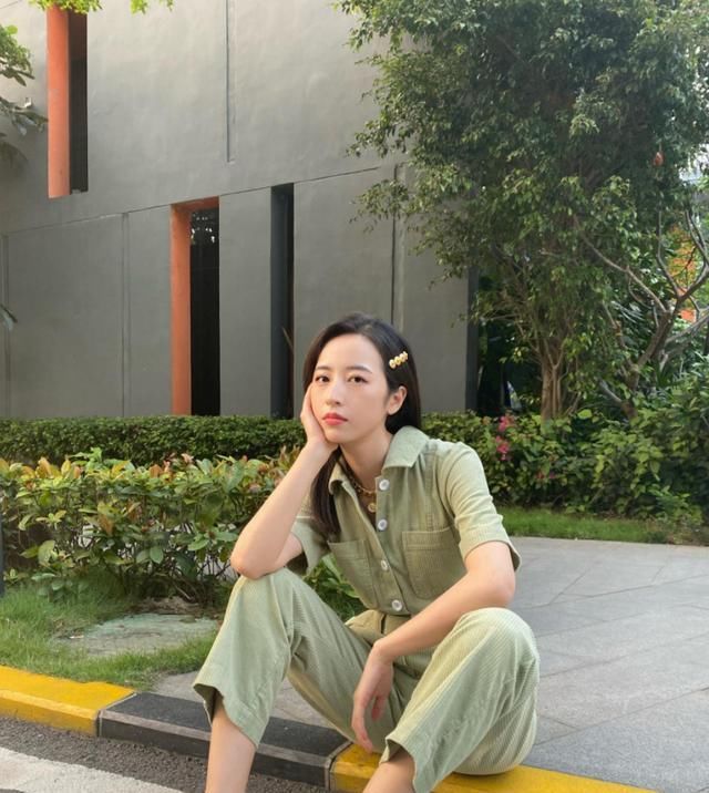  [黑白灰]“牛油果绿”到底是个什么绿?!凭什么成为今夏最流行色
