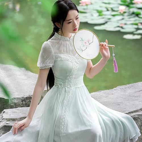 唯美的蕾丝连衣裙，深到骨子里的优雅