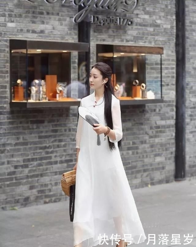 时尚■高跟鞋搭配裙装，时尚中更添气质