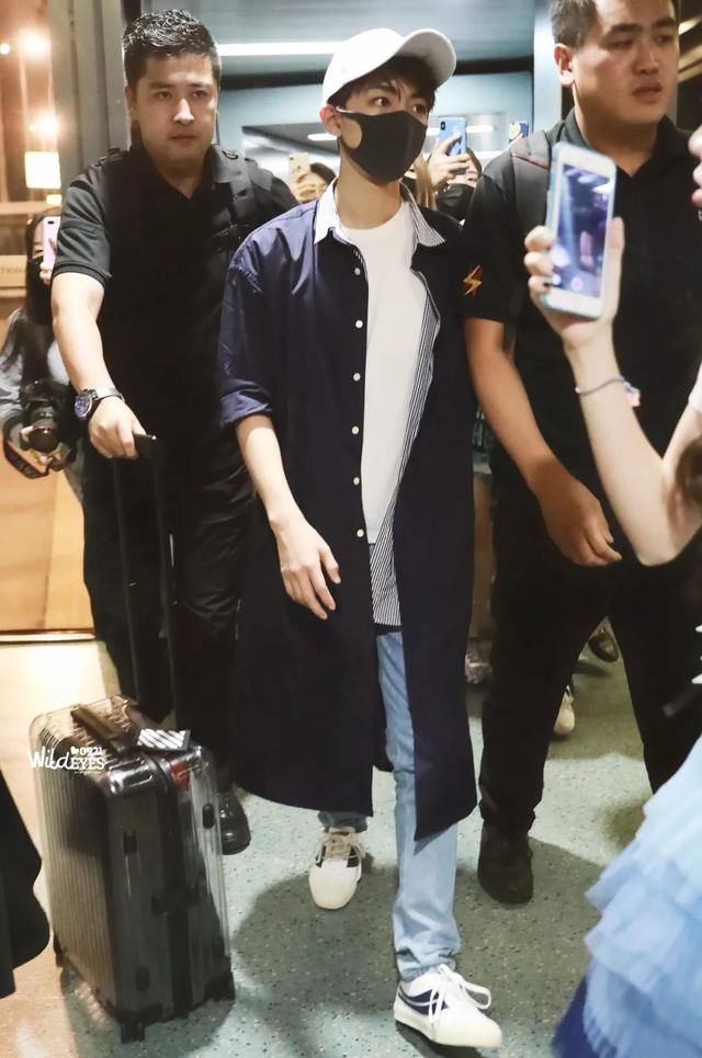 戳进来｜看完了她们的穿搭，我立刻丢掉了鞋柜里的高跟鞋！