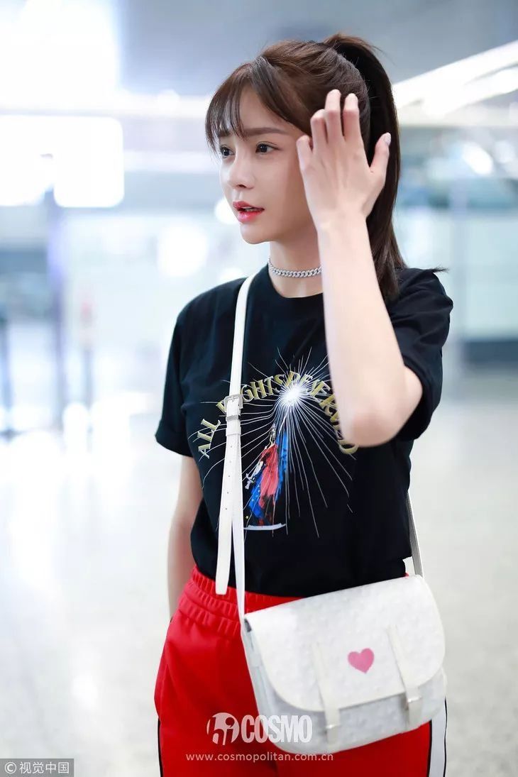 时髦办 | 一身潮牌的沈梦辰，还真是不放过连体裤