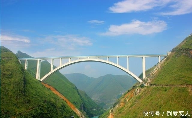  「时间」贵州这座大桥，花了6年时间来建造，只为了这6秒！