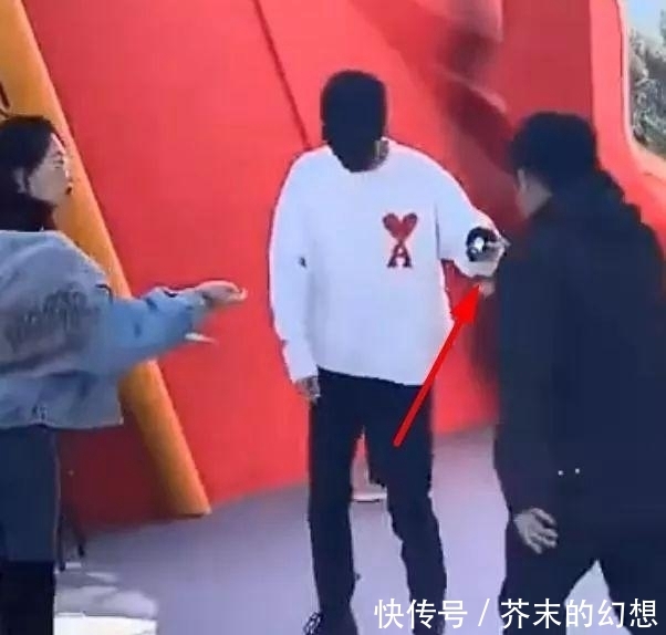 肖战央视跨年是不是取消了