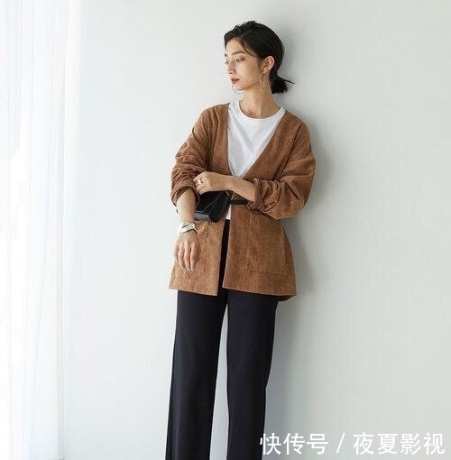 #小姐姐#初春里必不可少色系,高级感满满的大地色,简约却不失质感