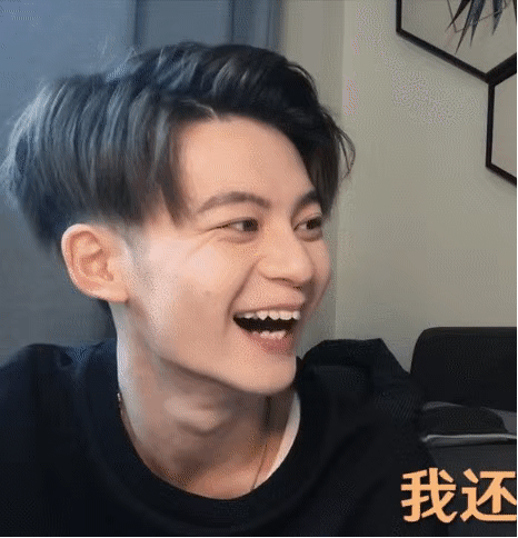 没想到@百万网红照骗翻车现场,点开前没想到这么好笑...全程高能xswl!!