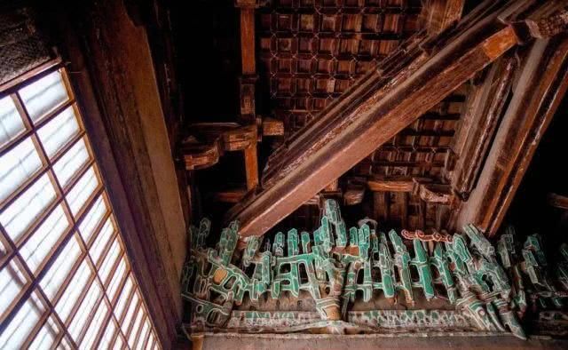  【中国】梁思成林徽因的文化远征：万里跋涉找到“中国第一国宝