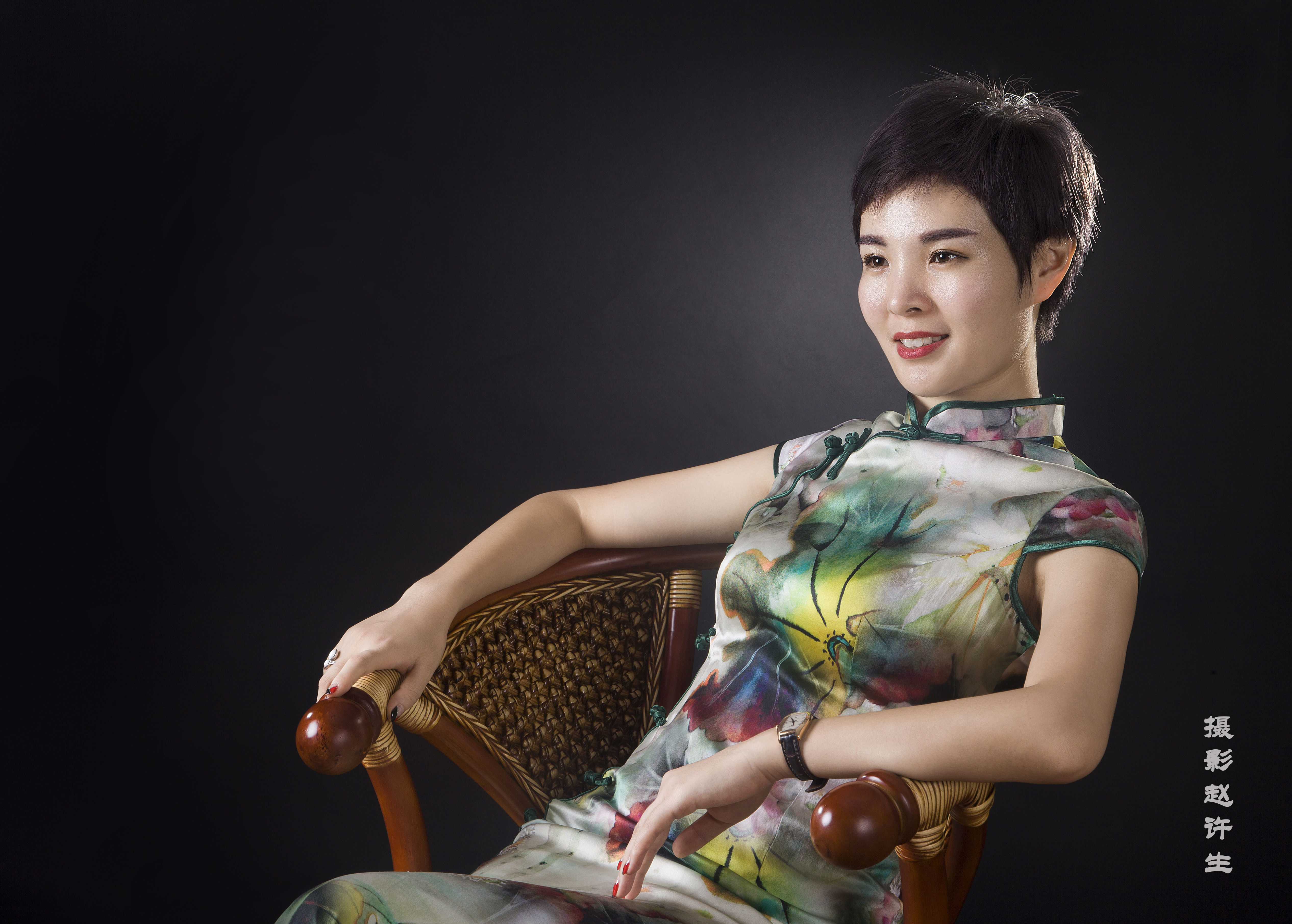 每个女人都有一个旗袍梦，穿上旗袍气质非凡