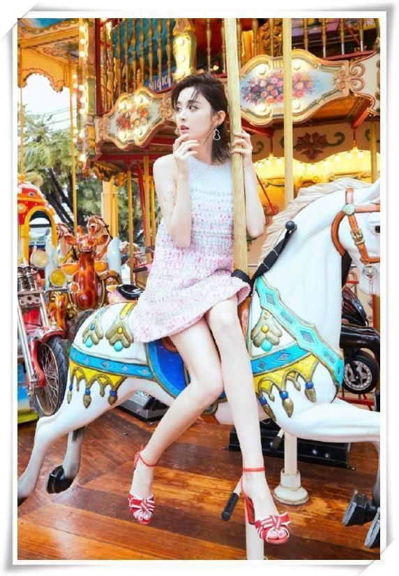 当许玮甯撞上娜扎,网友:终于知道妩媚和性感的差距有多大了!