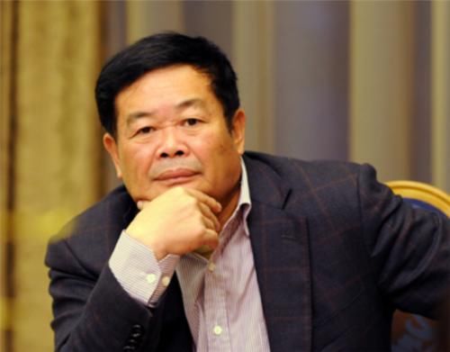  曹德旺■不涨工资却捐款80亿，被员工逼问后，玻璃大王的回答太