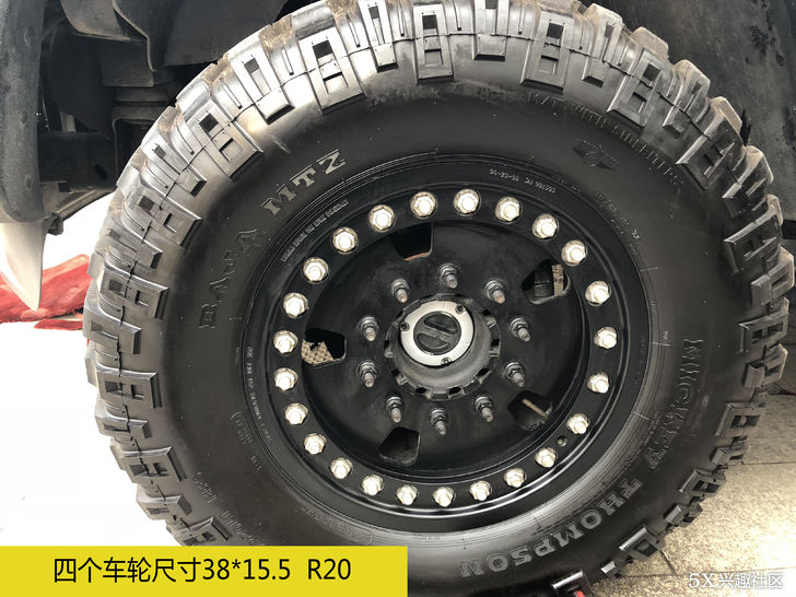 400多万的&ldquo;陆地坦克&rdquo;两年贬值一半!网友:还有防毒气系统?