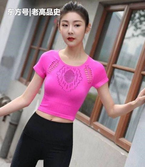 [优质]街拍:仙姿玉色的打底裤小姐姐，彰显优质女性的淑女气质！