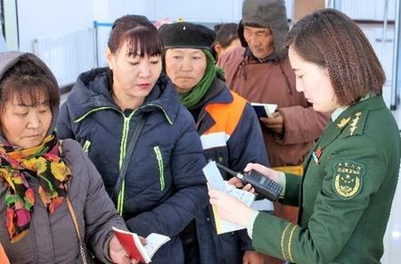由武警转为人民警察，内陆省份边防总队改制为出入境边防检查总站