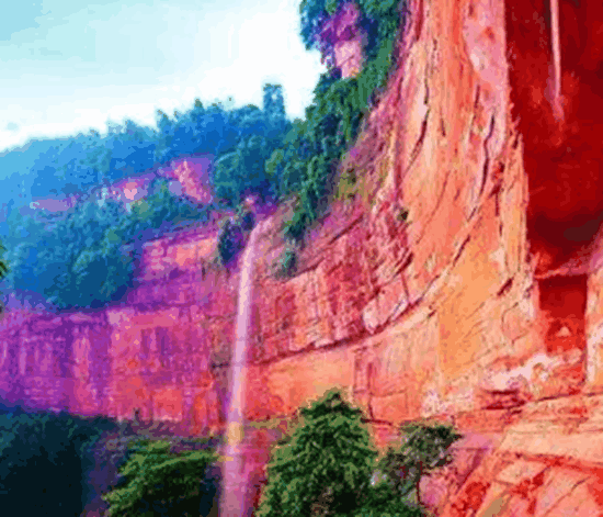 我国最诡异的河流, 一到雨天就变成“血河”周围全是毒蛇, 因一个