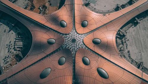 又是中国！！！全球最魔幻的机场建成，背后满满的黑科技...