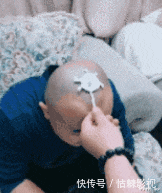  #孩子#“年纪轻轻爱上钓鱼，比男生都积极”果然长得漂亮谁都喜欢，哈哈哈！