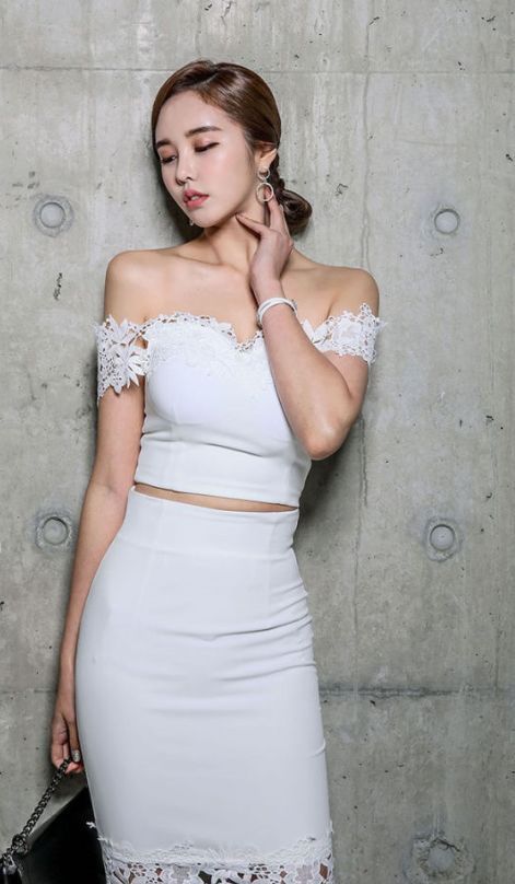 紧身包臀裙：青春灵动的小仙女，年轻有活力，十分抢眼！