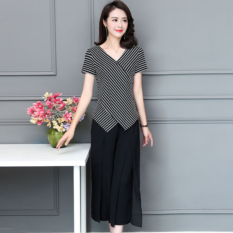 70后别老穿裙子，太土!试试这种阔腿裤套装，时髦洋气美到飞