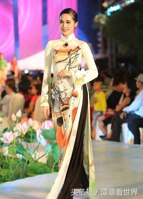 越南胡志明市被称为男人的天堂，奥黛姑娘让游客目不转睛