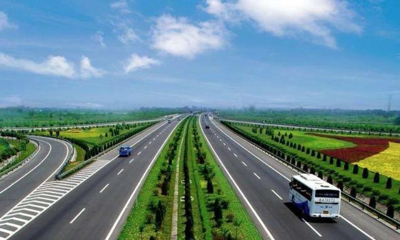  [收费]9月1日高速收费新规正式执行，车主们可以放心了