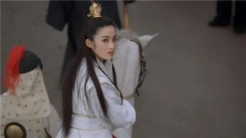  #苹果肌#真正的“美人脸”有3个特点，精致大方有韵味，老了也好看