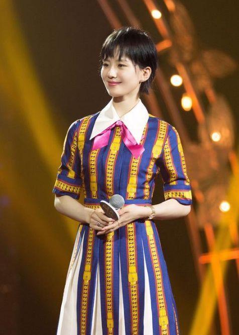 刘诗诗穿两万多的大牌裙和韩雪同台, 这次气质制胜的刘诗诗输了?