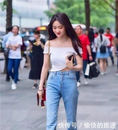 【 韵味】展现高挑身段，散发性感的韵味，街拍：可爱性感的小姐姐