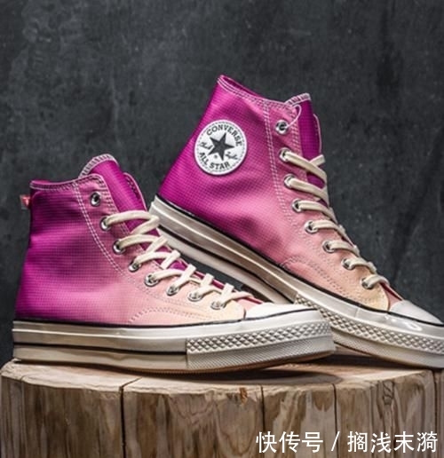 匡威帆布鞋■黑白匡威真的太俗了,这双“渐变匡威”更潮,穿上秒变最靓的仔
