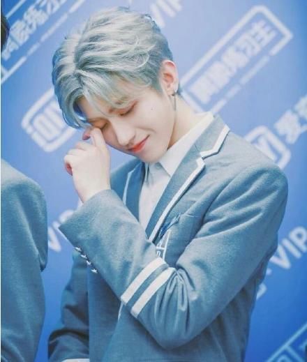 C位是什么?王子异没当过,九位练习生已经出道