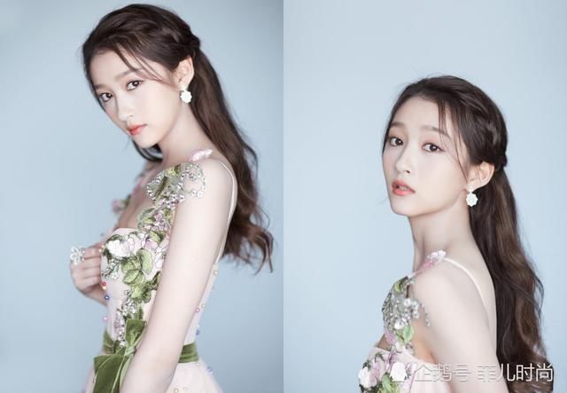 关晓彤厉害了！裙子刚穿出场就掉一半，网友：鹿晗看了该着急了！